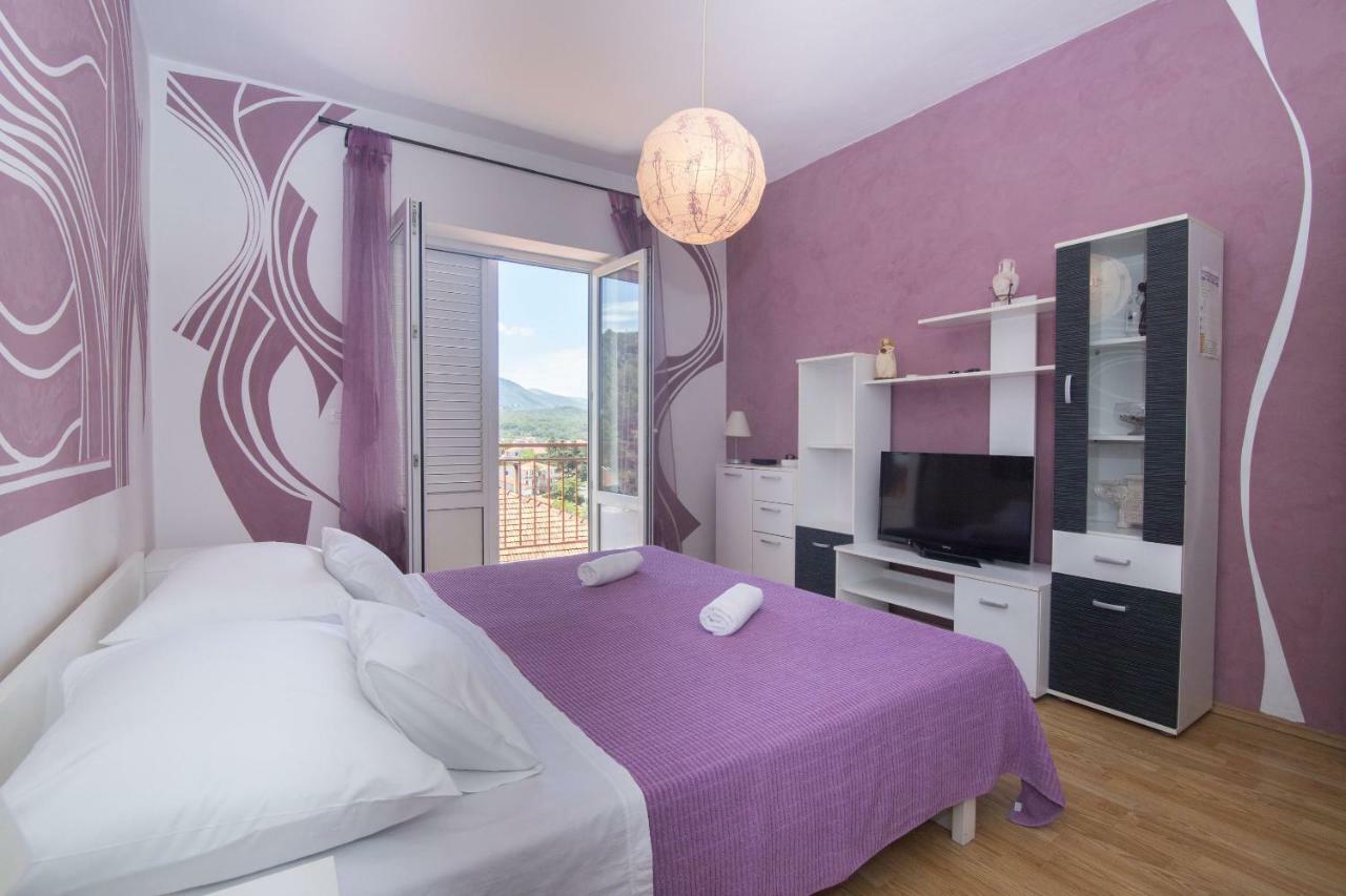 Apartments Jelka Jelsa  Zewnętrze zdjęcie