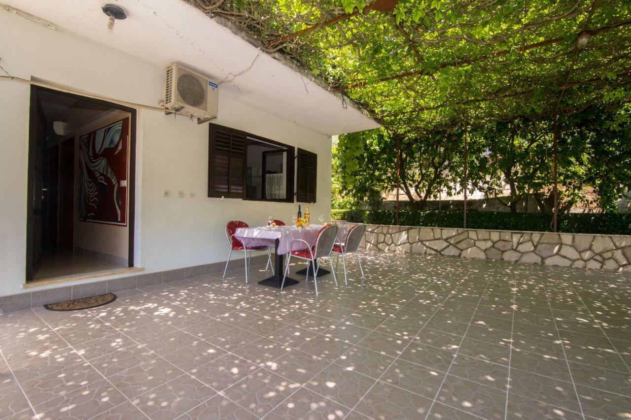 Apartments Jelka Jelsa  Zewnętrze zdjęcie