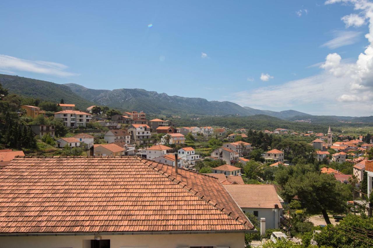 Apartments Jelka Jelsa  Zewnętrze zdjęcie