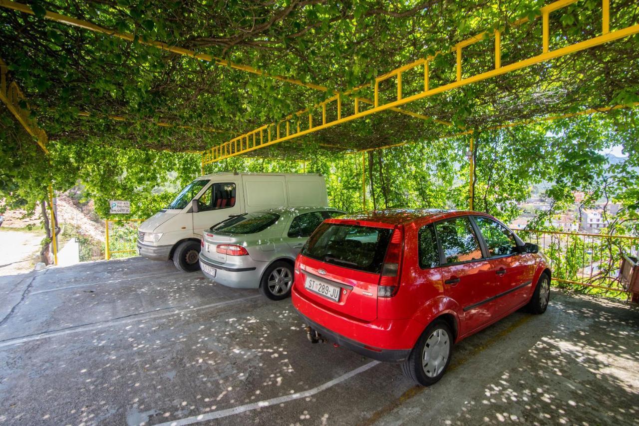 Apartments Jelka Jelsa  Zewnętrze zdjęcie