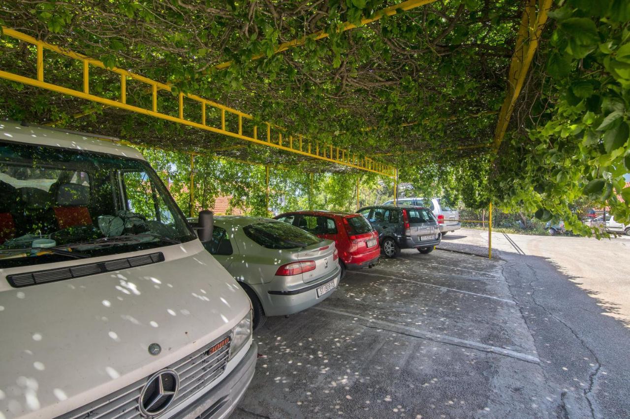 Apartments Jelka Jelsa  Zewnętrze zdjęcie
